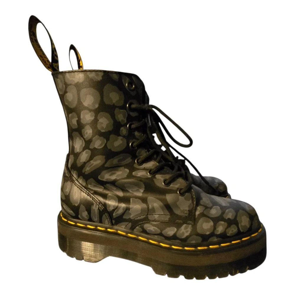🖤 Dr. Martens Jadon Leopard Platform Boots Size 7 Oil Resistant Chunky Sole‎